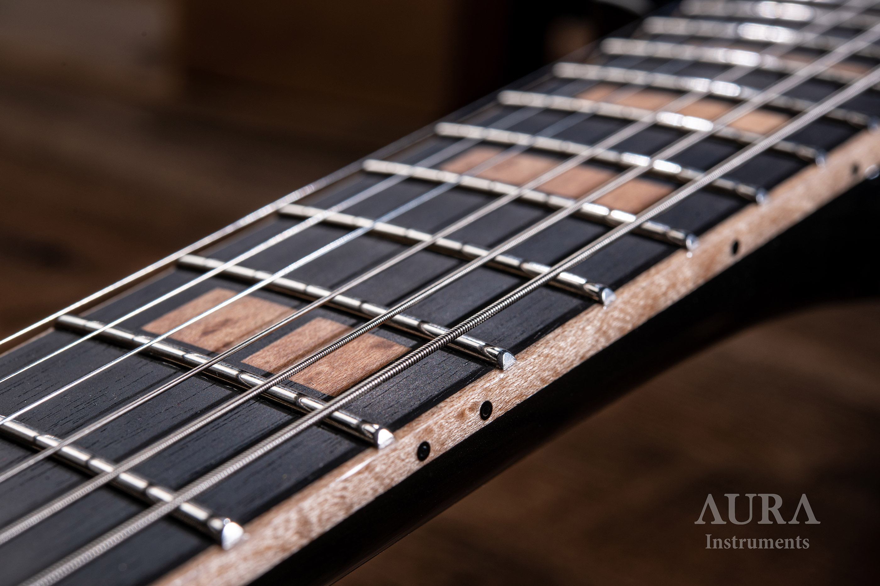 Guitar Aura Bushfield detail 3